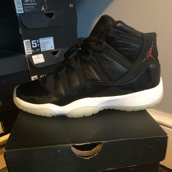 Jordan Shoes - Retro 11s